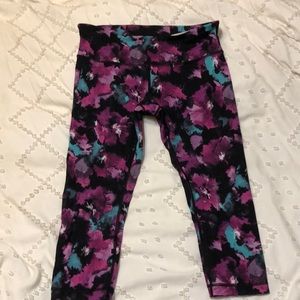 Lululemon crop leggings